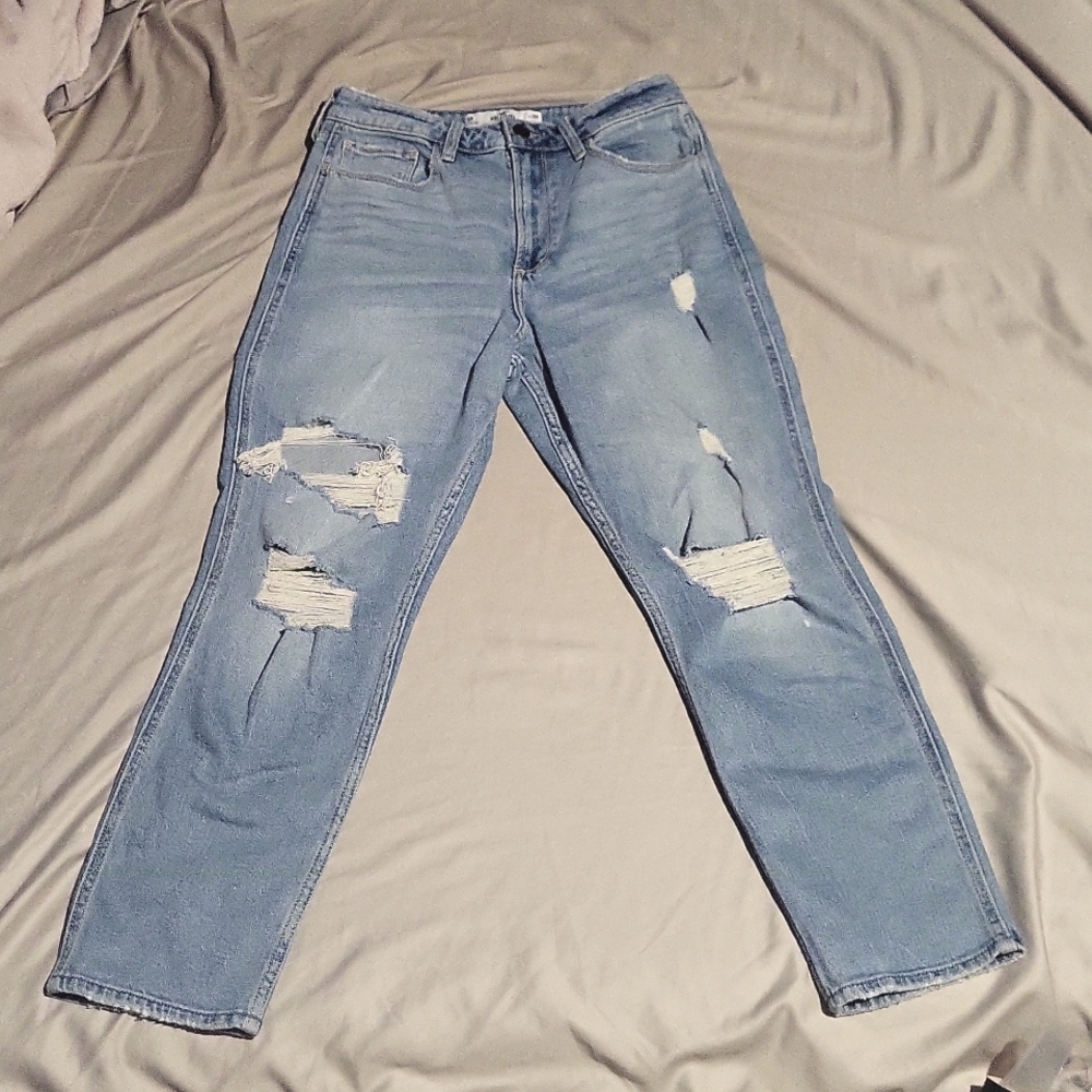 Hollister curvy ultra high-rise mom jean Size - 6R w28R